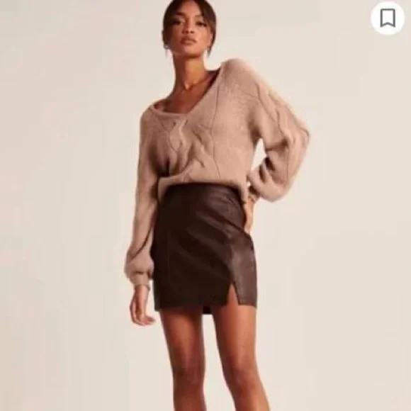 Abercrombie & Fitch Brown Mini Skirt - Picture 2 of 5